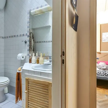 Lily Guest house 2*